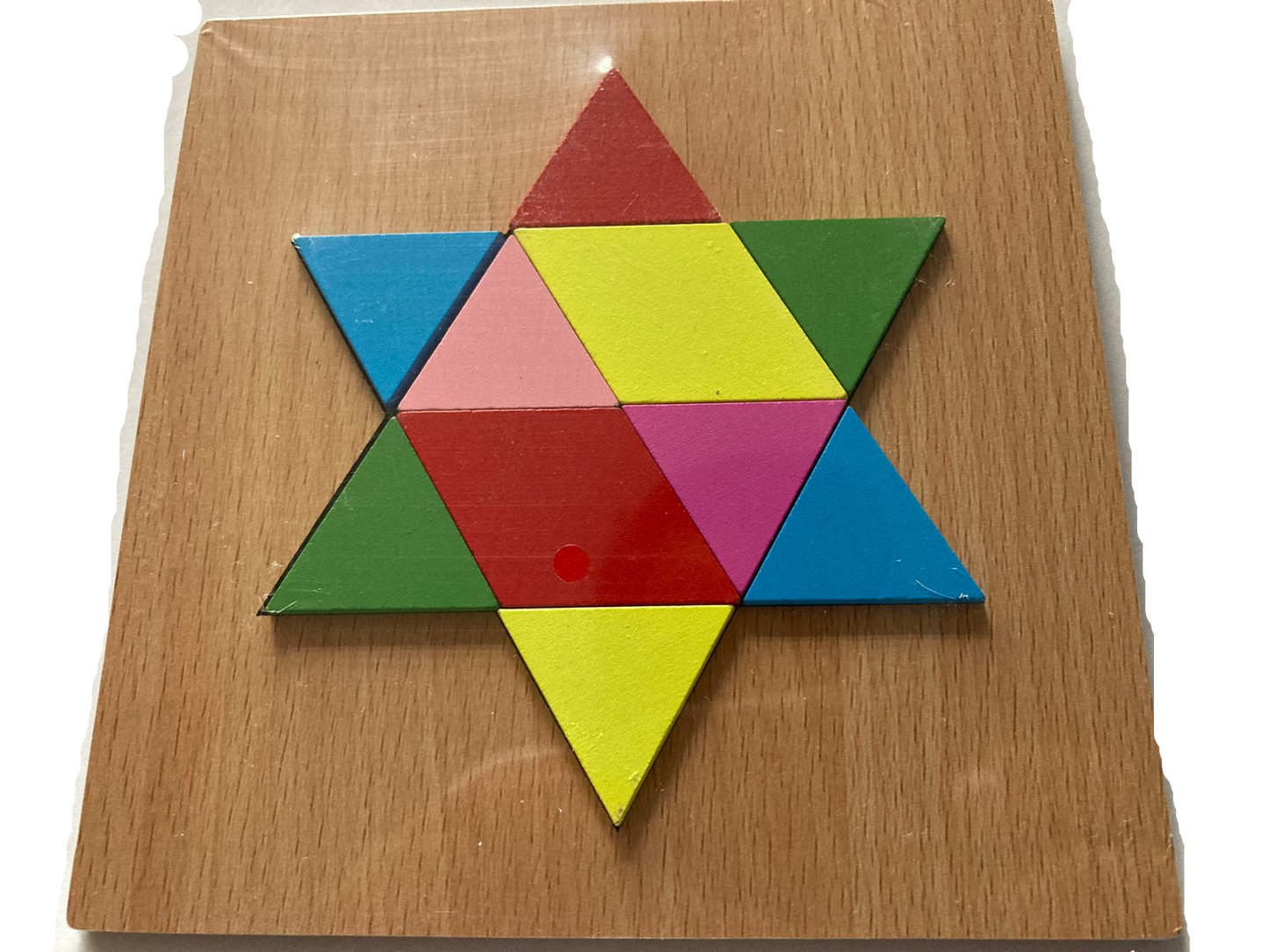 Rompecabezas de figuras geométricas.